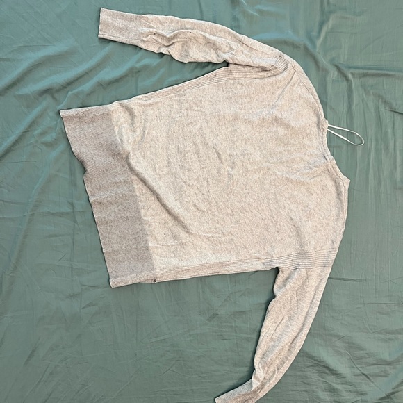 Top - Picture 2 of 2